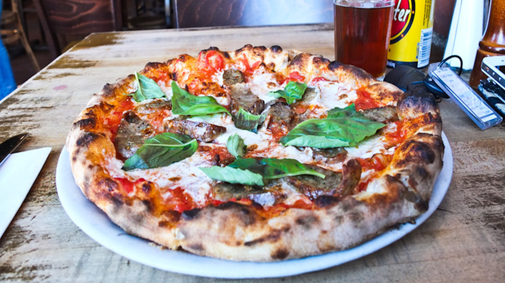Picture of a tasty looking pizza from Pizzeria Bianco.