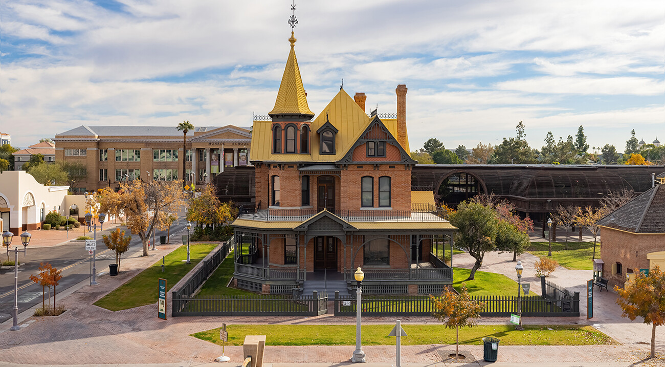 A picture of Rosson House at historic Heritage Square.